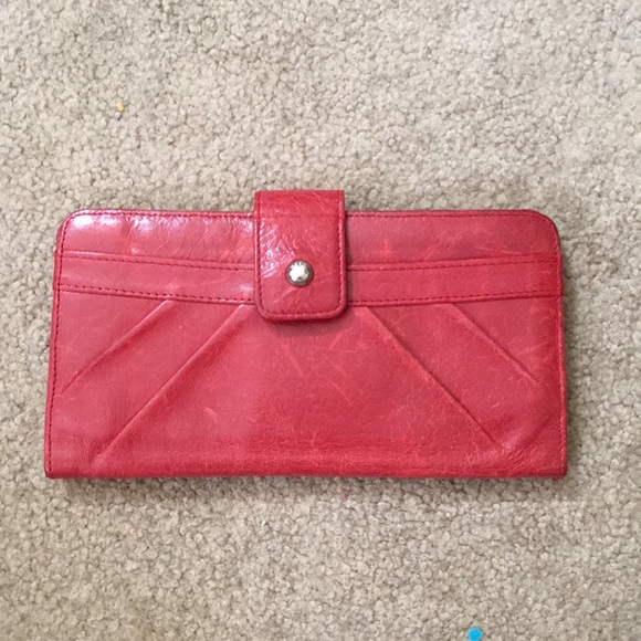 HOBO Handbags - Hobo slim wallet